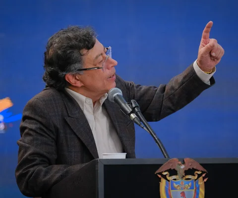 «En Colombia no existe una sola investigación sobre relación mía con narcotraficantes»