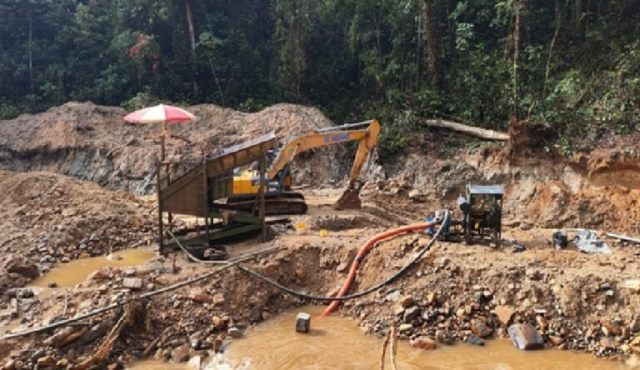 Minería ilegal encabeza el lavado de dinero en Perú, según inteligencia financiera