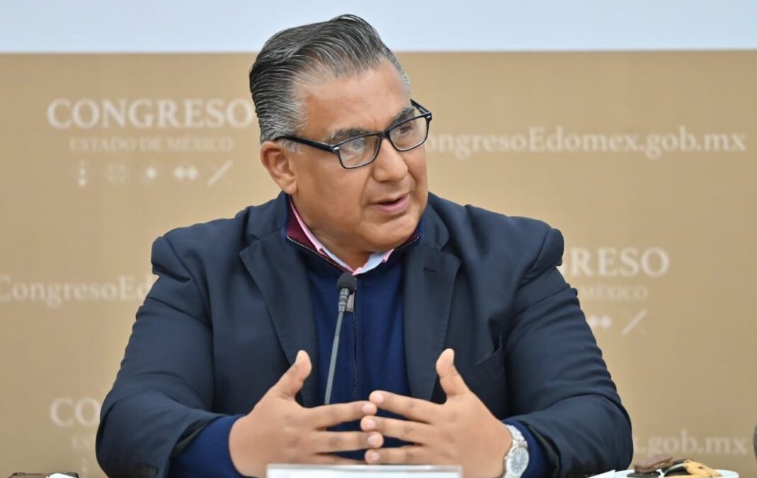 Octavio Martínez alista iniciativa para agilizar extinción de dominio en narcotienditas del Edomex